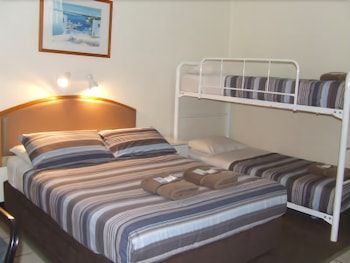 Aquarius Motel Belmont 3