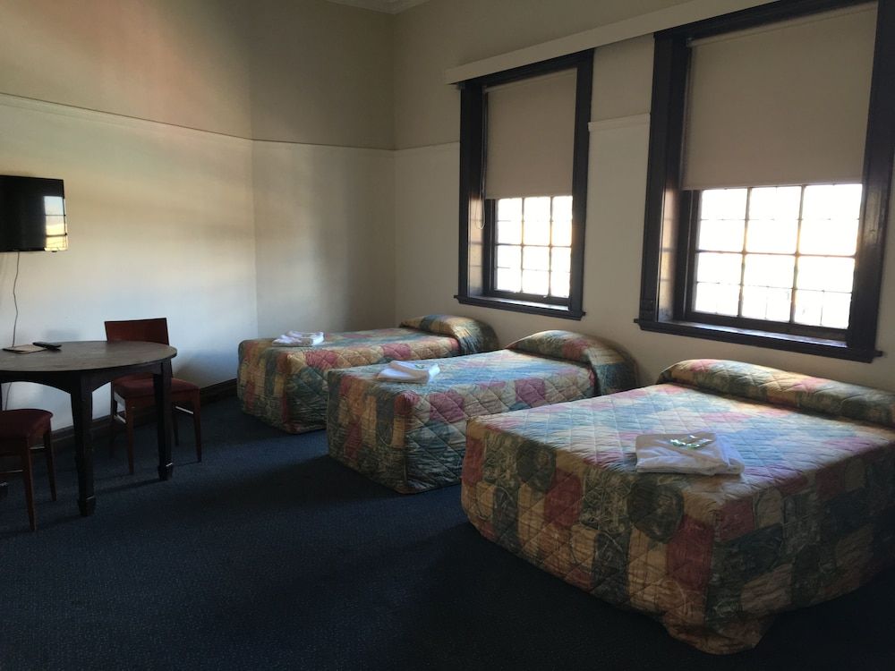 Strathfield Hotel 3