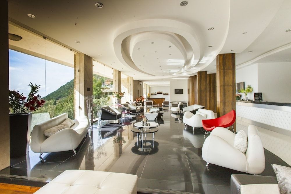 Le Tournant Hotel & Resort 3