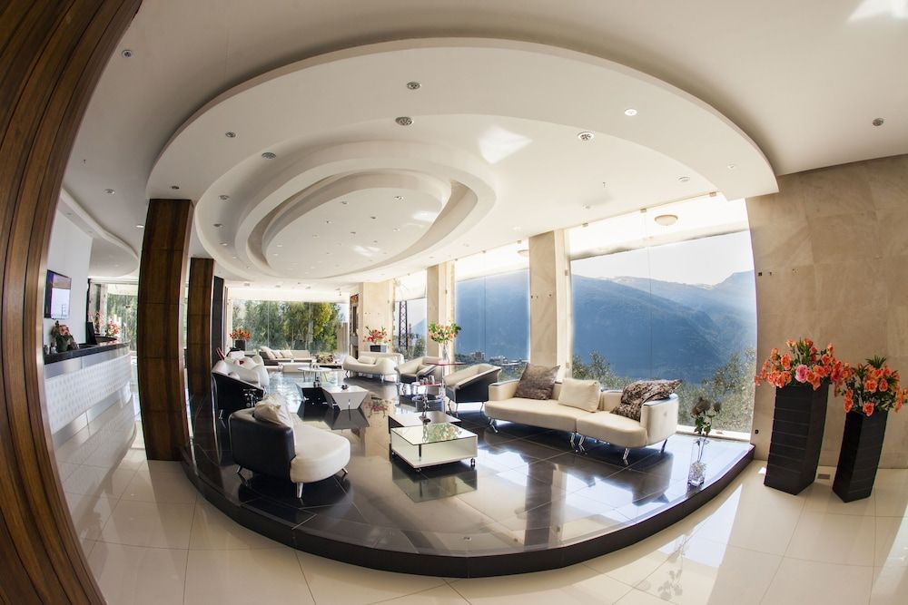 Le Tournant Hotel & Resort 2