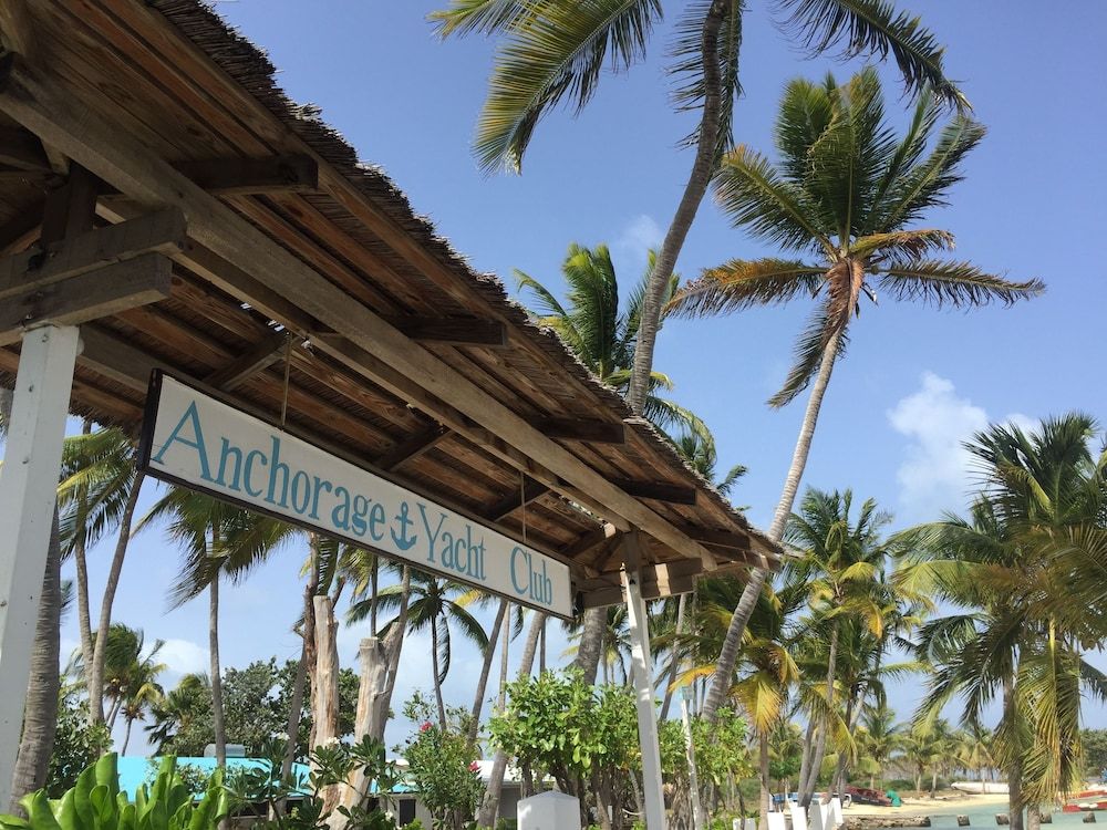 Anchorage Yacht Club Hotel