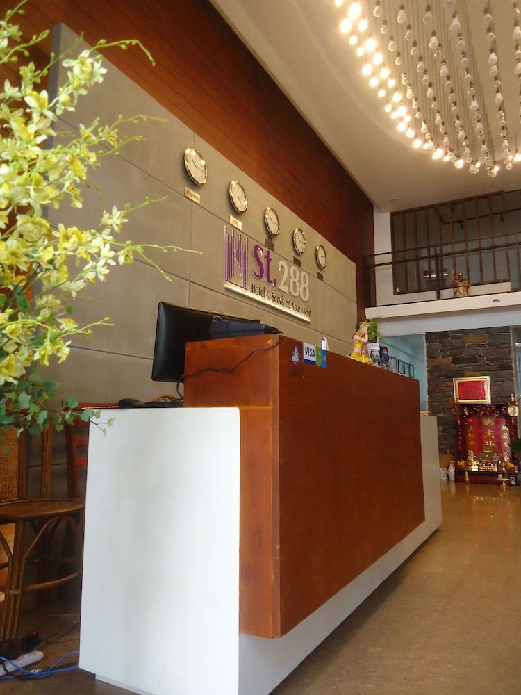 White Residence Hotel & Apartment 3