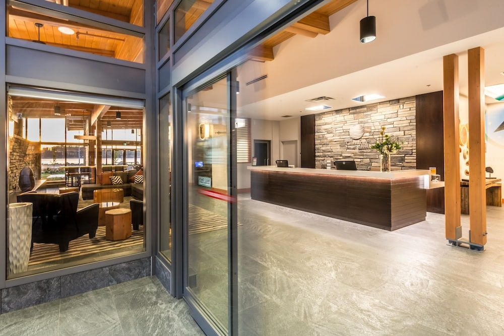 Comfort Inn & Suites 2