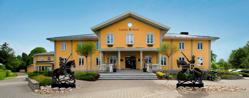 Lumber & Karle 4 étoiles à Kvänum