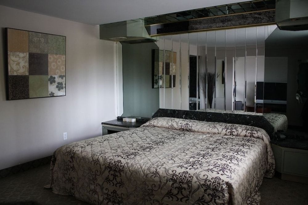 Grand Motel St-Hubert 2