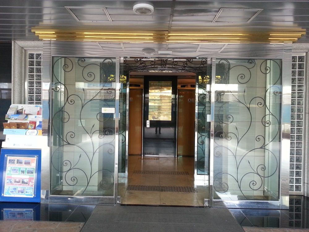 World Tourist Hotel 2