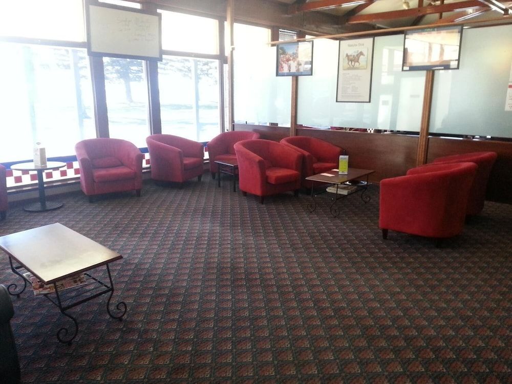 Grand Tasman Hotel 3