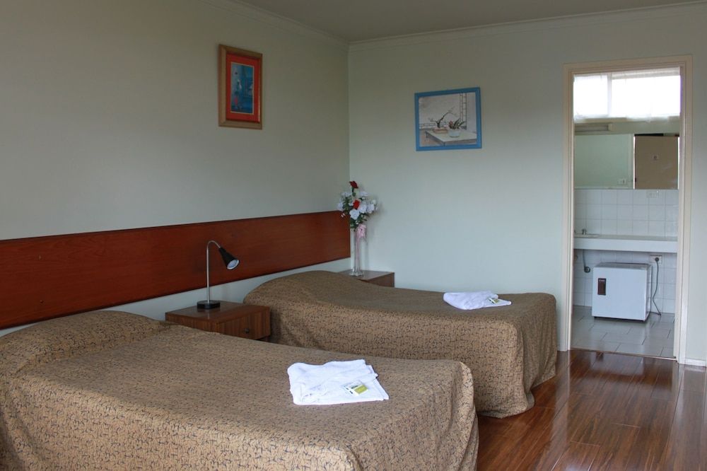 Beaconsfield Lodge Motel 3