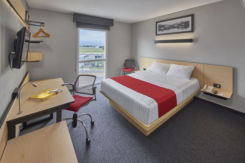 City Express Monterrey Norte 3