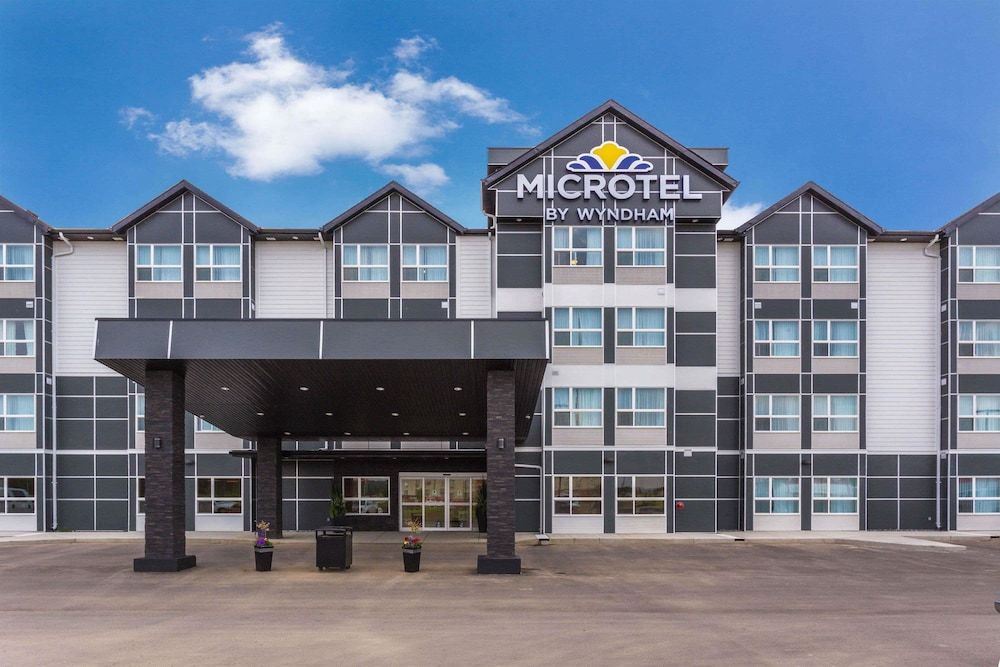 Microtel Inn & Suites By Wyndham Whitecourt 3 estrelas em Whitecourt