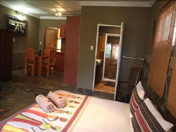 Emahlathini Guest & Monkey Farm 2