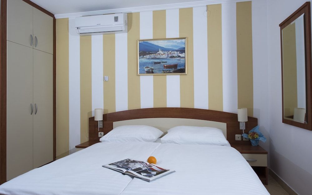 Mediterranean village San Antonio 2