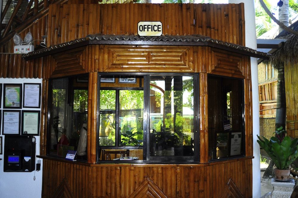 The Coral Blue Oriental Beach Villas & Suites 3