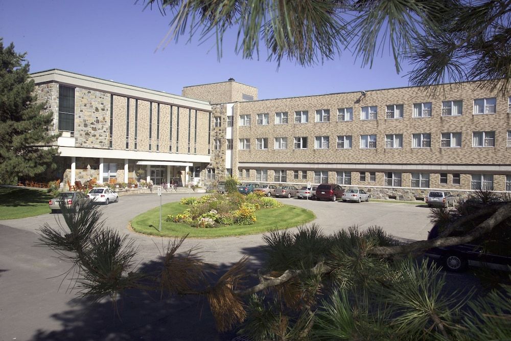 Manoir D'Youville 2 estrelas em Châteauguay Heights