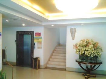 GreenTree Inn Harbin City Central Avenue Hotel 2