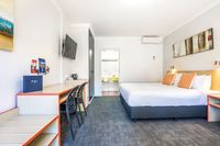 Nightcap at Ferntree Gully Hotel Motel