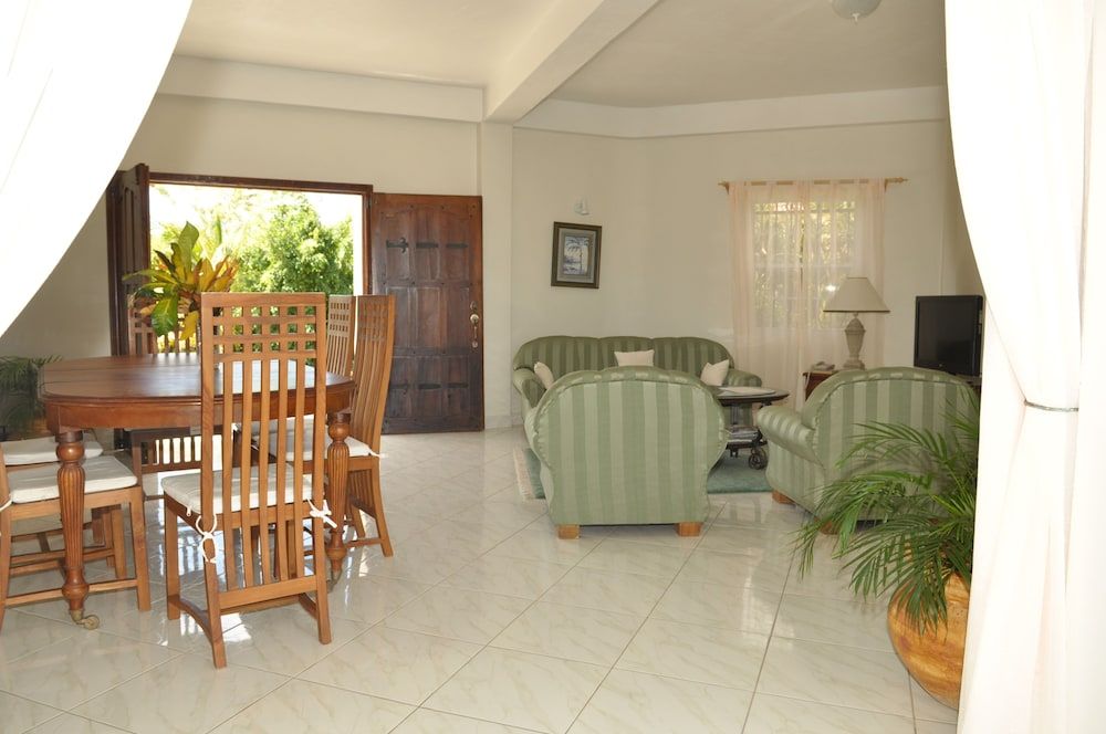 Castles in Paradise 2