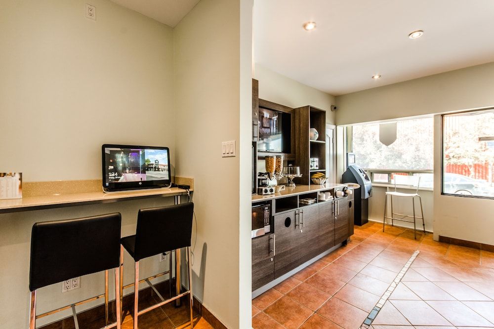 Olux Hotel Motel & Suites 3