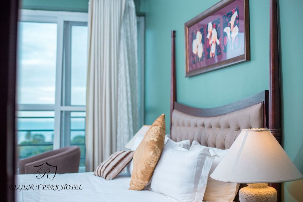 Regency Park Hotel 1
