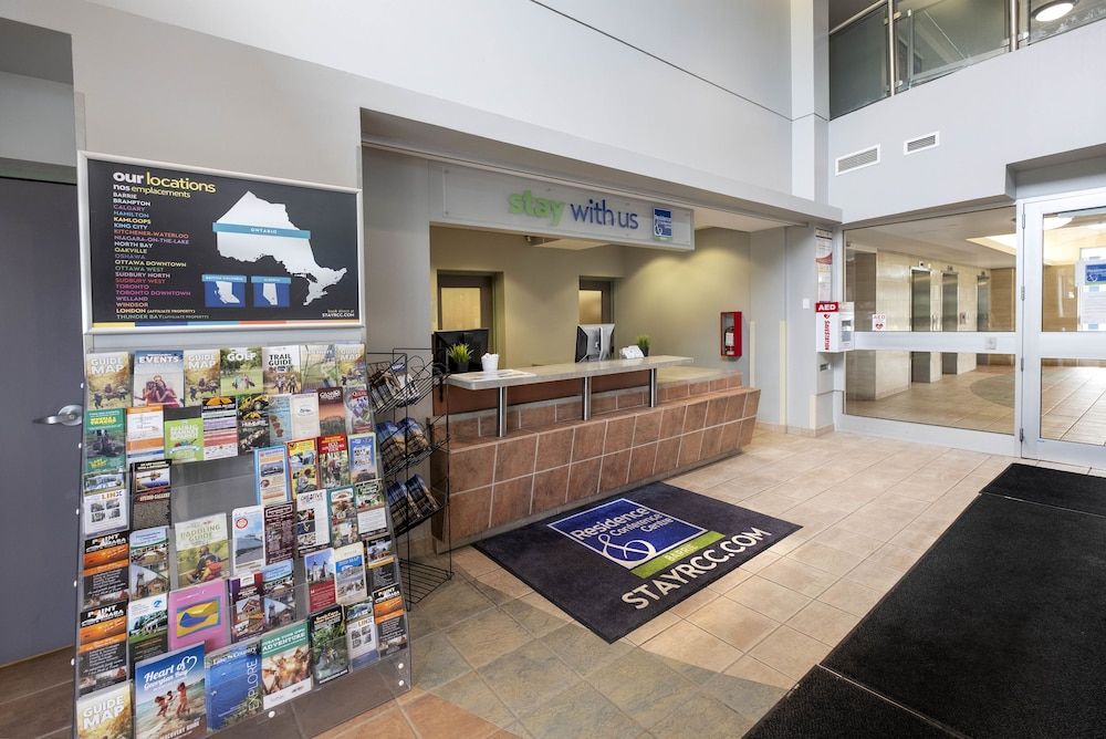 Residence & Conference Centre - Barrie 3