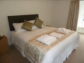 Eliot House Hotel, Liskeard 3