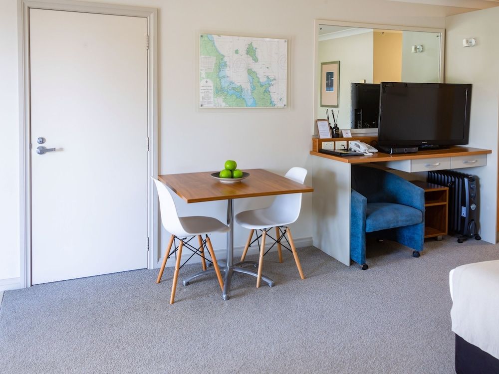 Whangaparaoa Lodge Motel 3