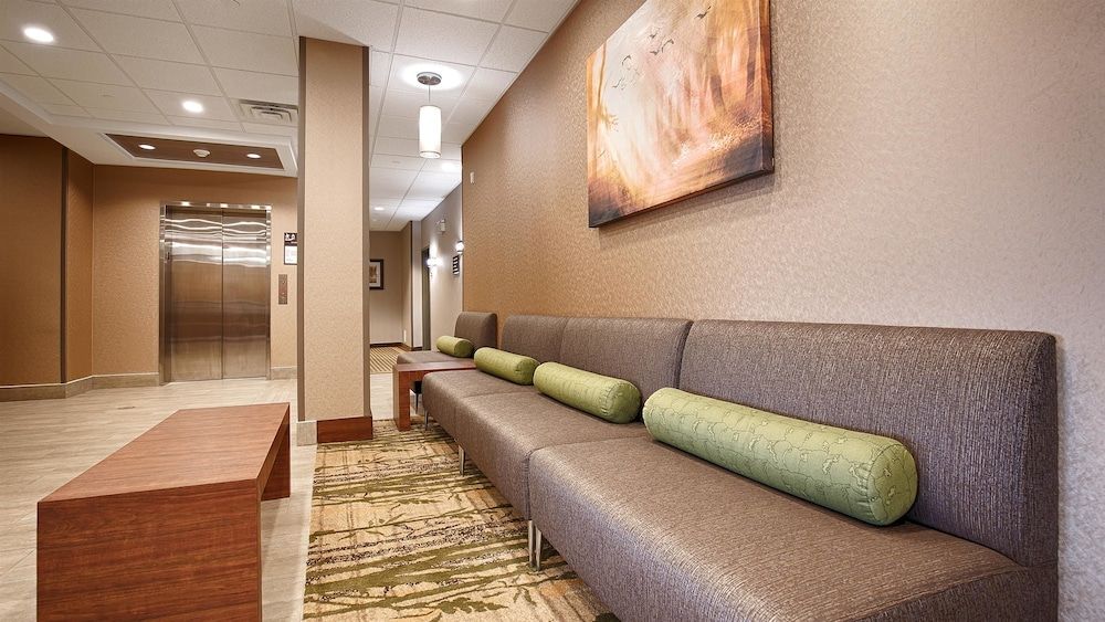 Best Western Plus Fergus Hotel 2