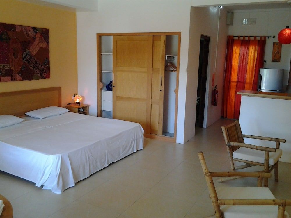 Mountain View 3 Mountain View 3