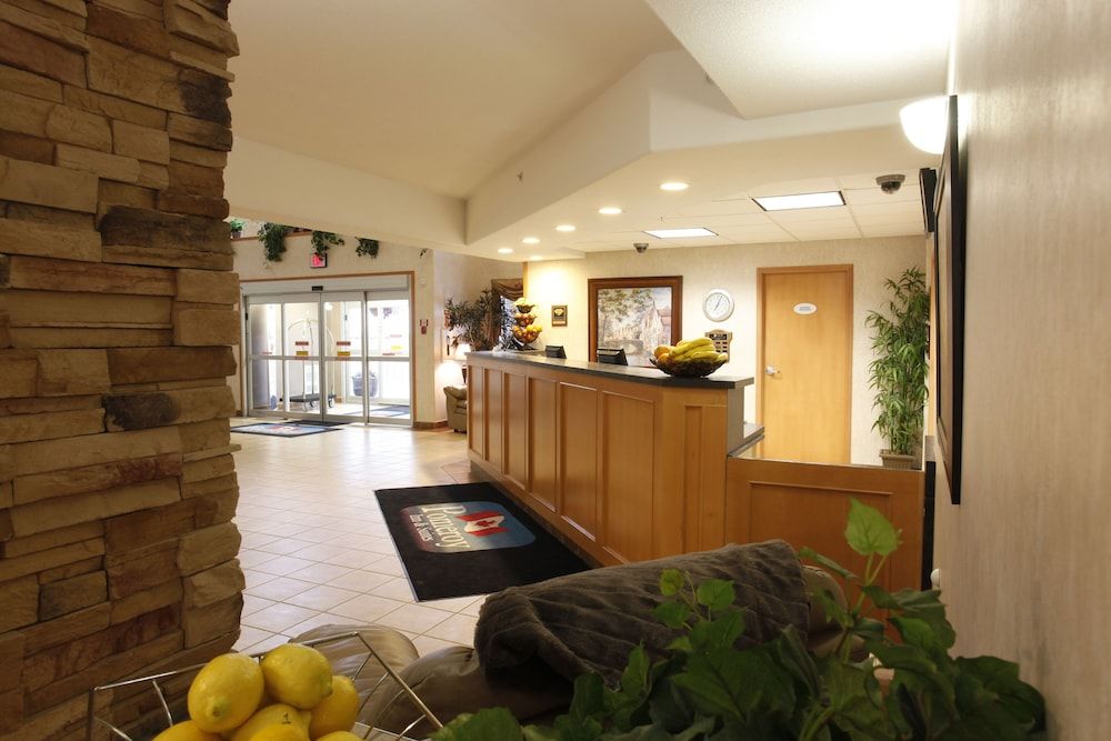 Pomeroy Inn & Suites Fort St. John 2