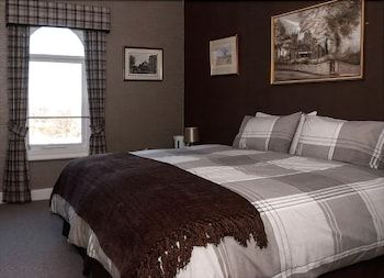 The Nottingham House