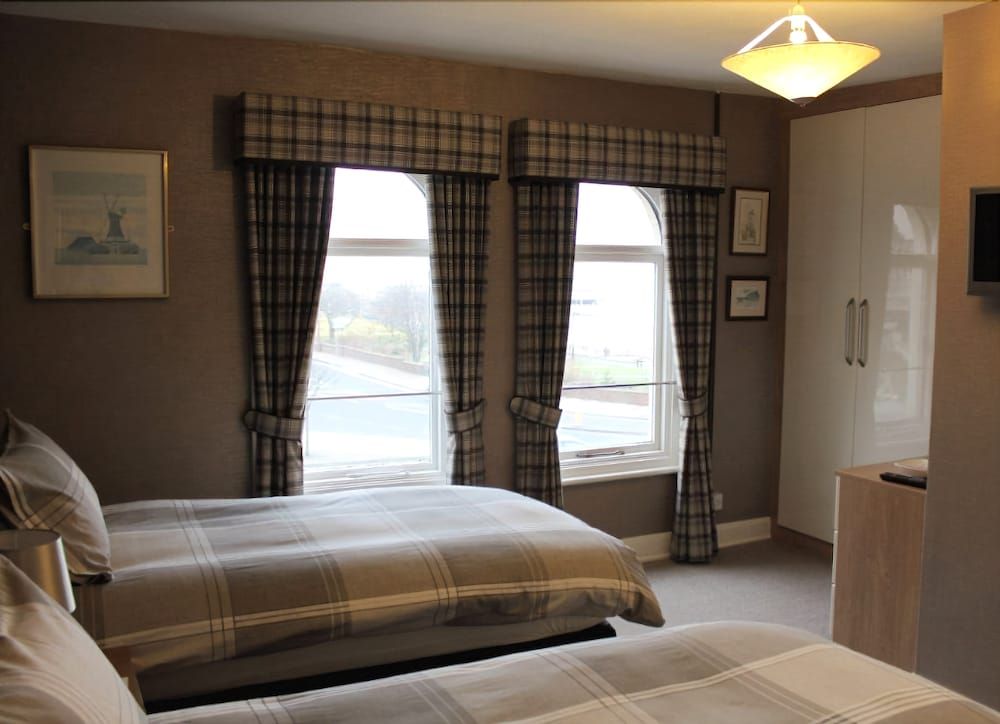 The Nottingham House 2