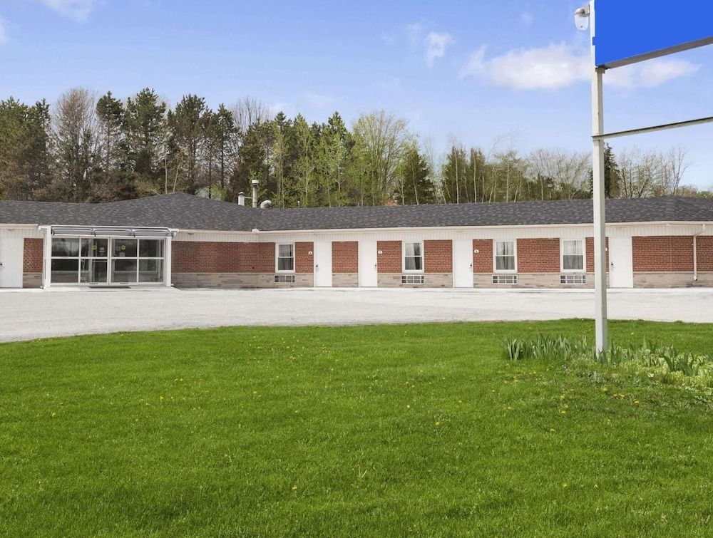 Knights Inn Orangeville