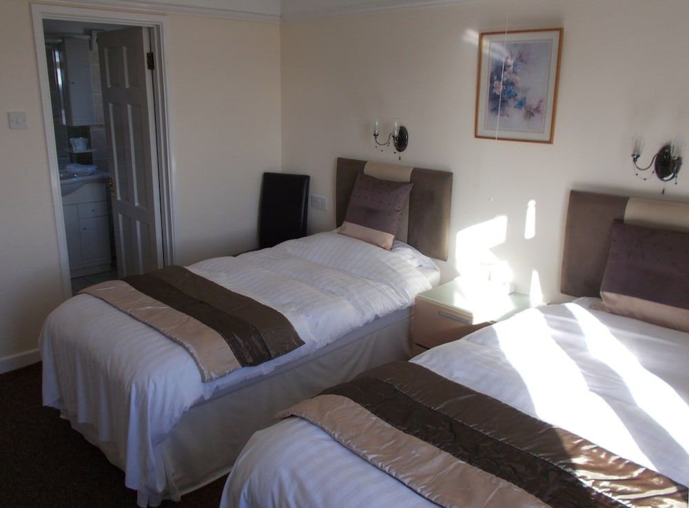 Penarth Guest House 2