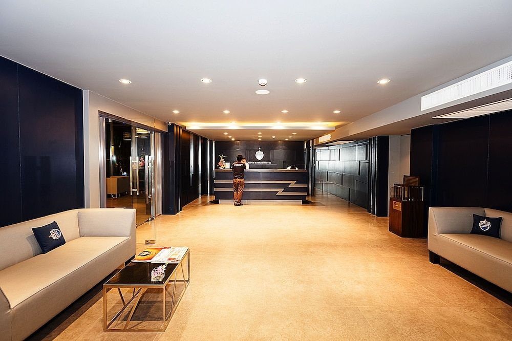 Amari Buriram United 2