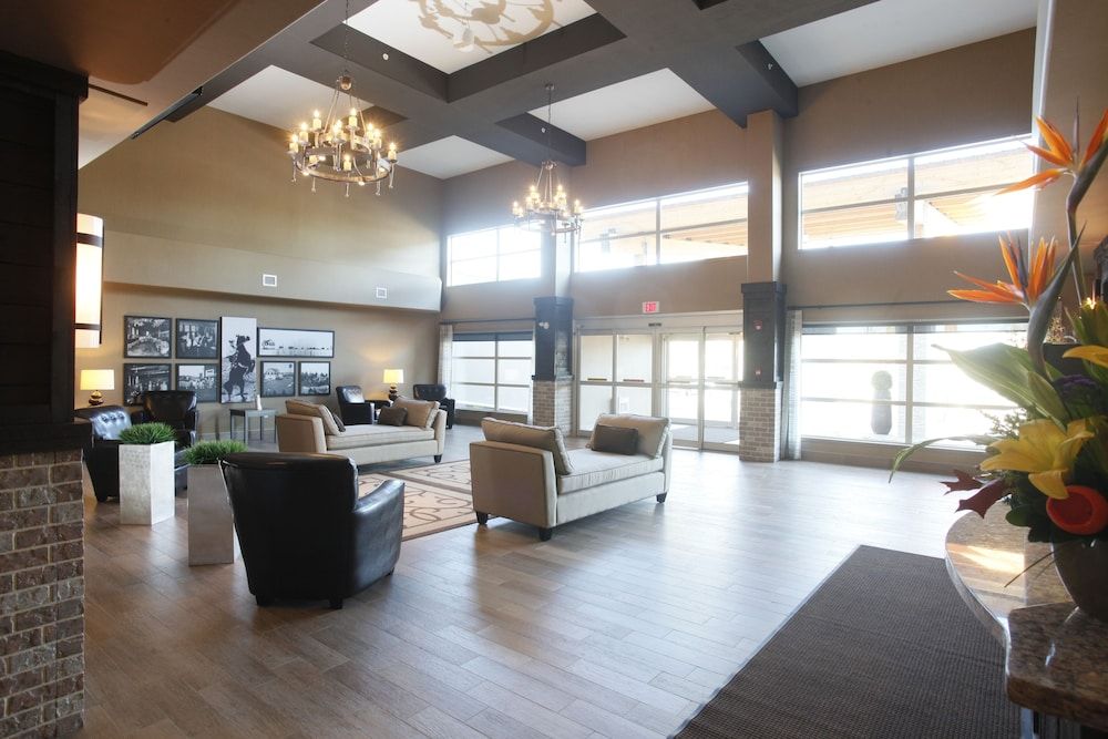 Pomeroy Inn & Suites at Olds 3