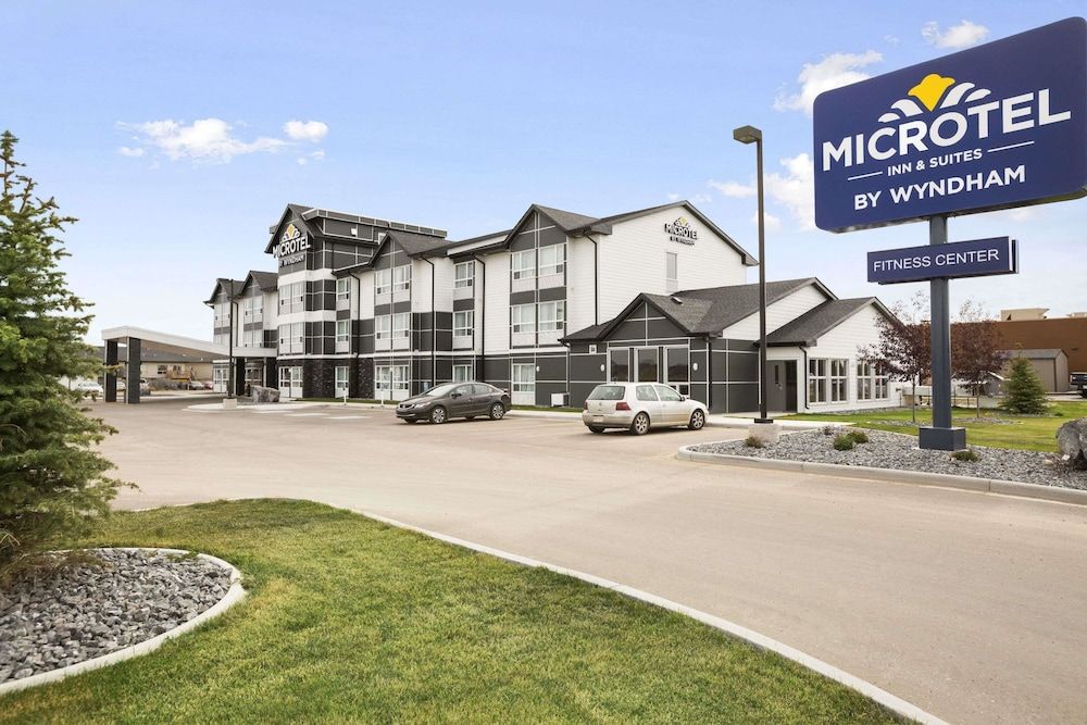 Microtel Inn & Suites by Wyndham Blackfalds Red Deer North
