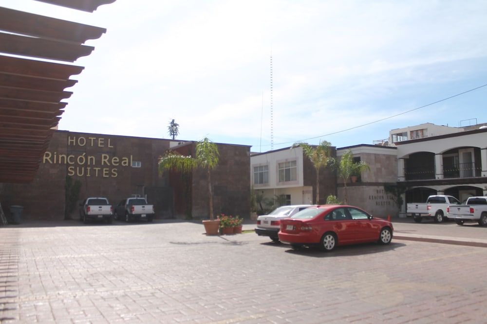 Hotel Rincón Real Suites