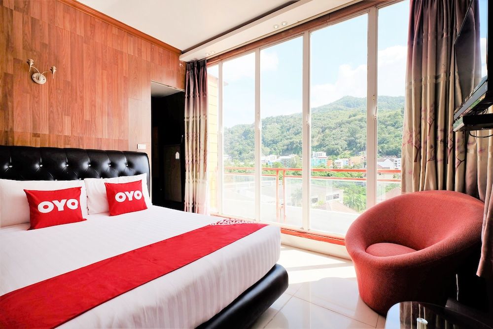 OYO 485 Million Patong Beach Resort 1