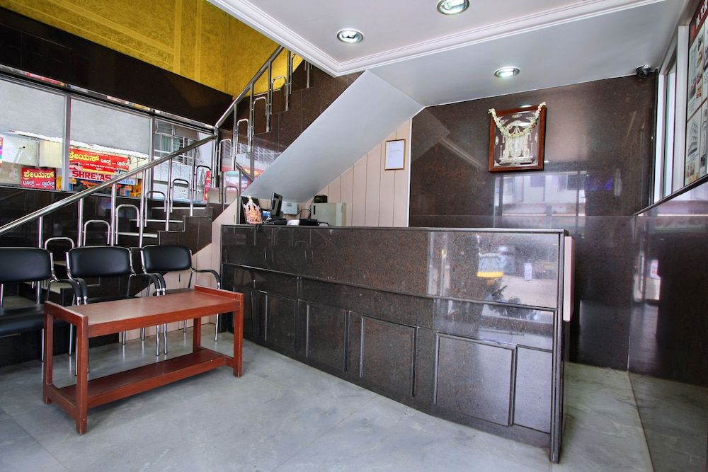 Mannars Yatrinivas Lodge 2