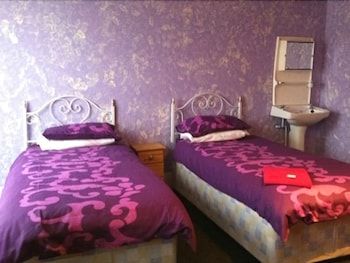 The Vyvyan Arms Hotel 2