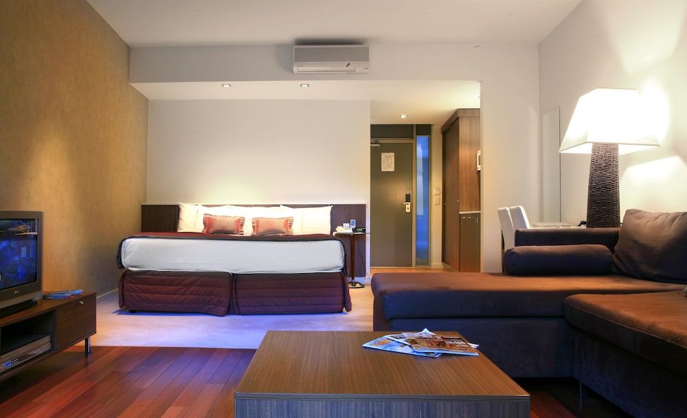 The Rye Hotel - One Four Nelson 2