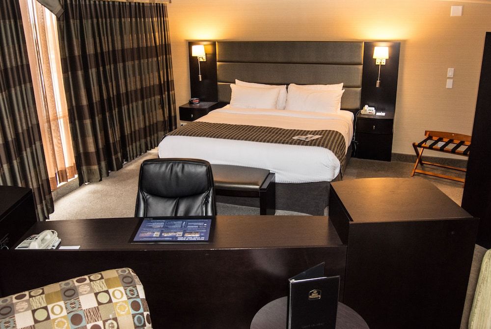 Clarion Inn Lakeside & Conference Centre 3