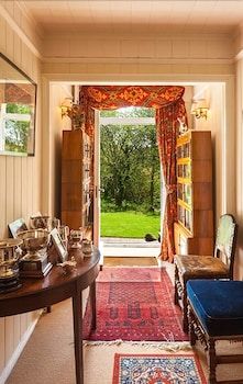 Wydemeet Bed and Breakfast 2