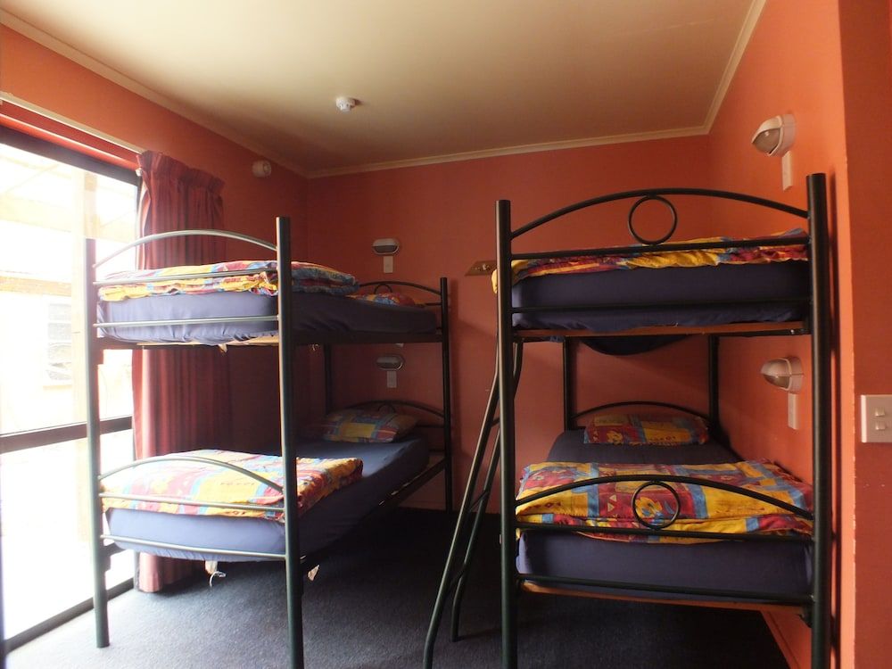 Chateau Backpacker & Motels 2