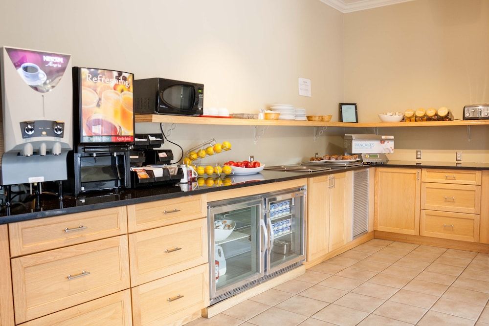 BCMInns Fort McMurray 2