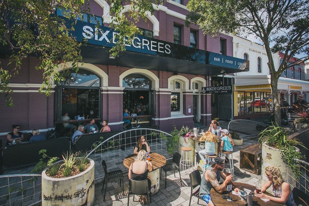 Six Degrees Boutique Hotel