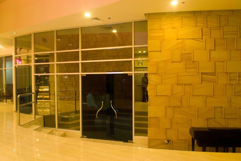 El Cielito Hotel - Sta. Rosa 2