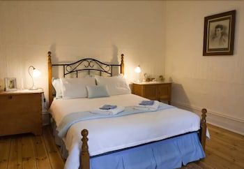 Brown's House Bed and Breakfast 2