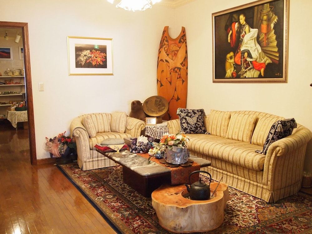 Petit Hotel Corinthian 2