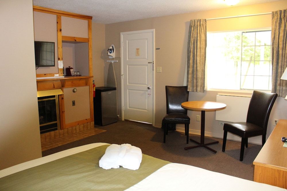 Colonial Resort & Spa 3